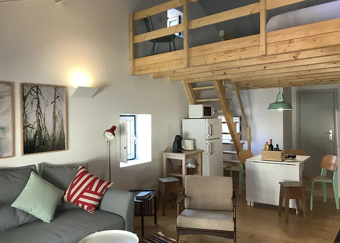 Center Bairro Alto * Lisboa