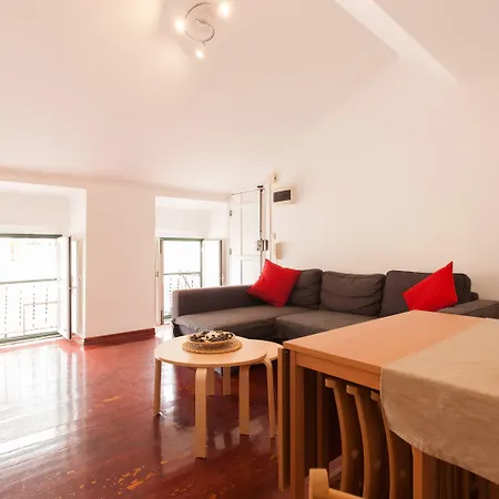 Center Bairro Alto شقة *